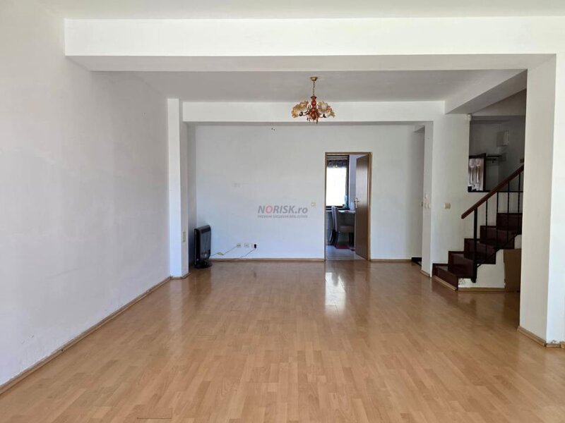 Domus Stil Pipera (Confort Residence) - vila 4 dormitoare + curte